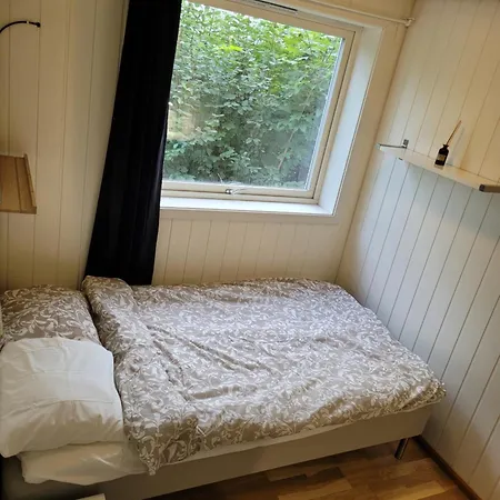 4 And 6 Bedroom Wc