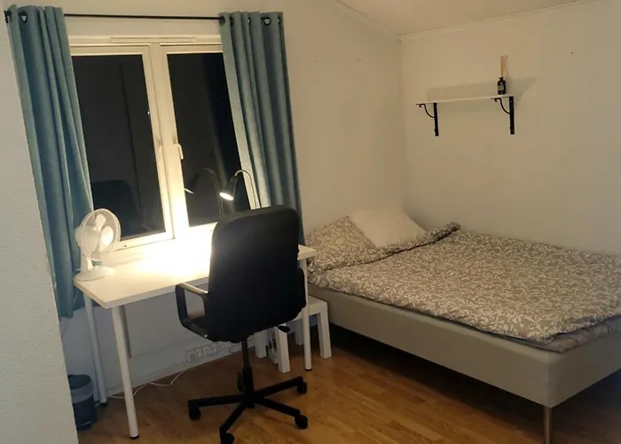 4 And 6 Bedroom Wc *